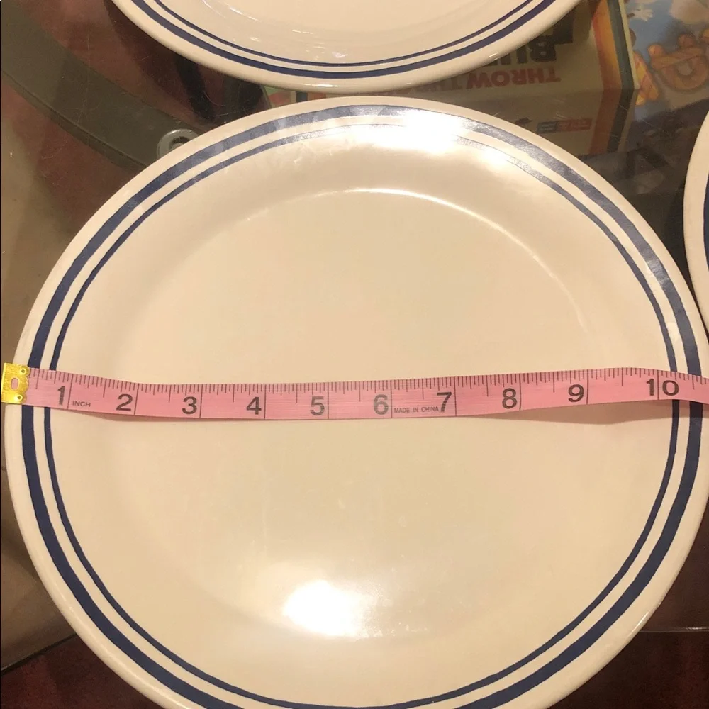 ✨HOST PICK✨ Kate Spade Lenox Classic White Dinner Plates with Blue Trim NWOT - Picture 2 of 3